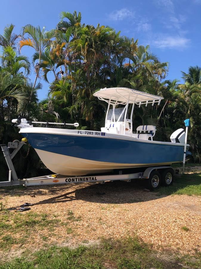 2017 Dusky 227 XF à vendre (photo 1)