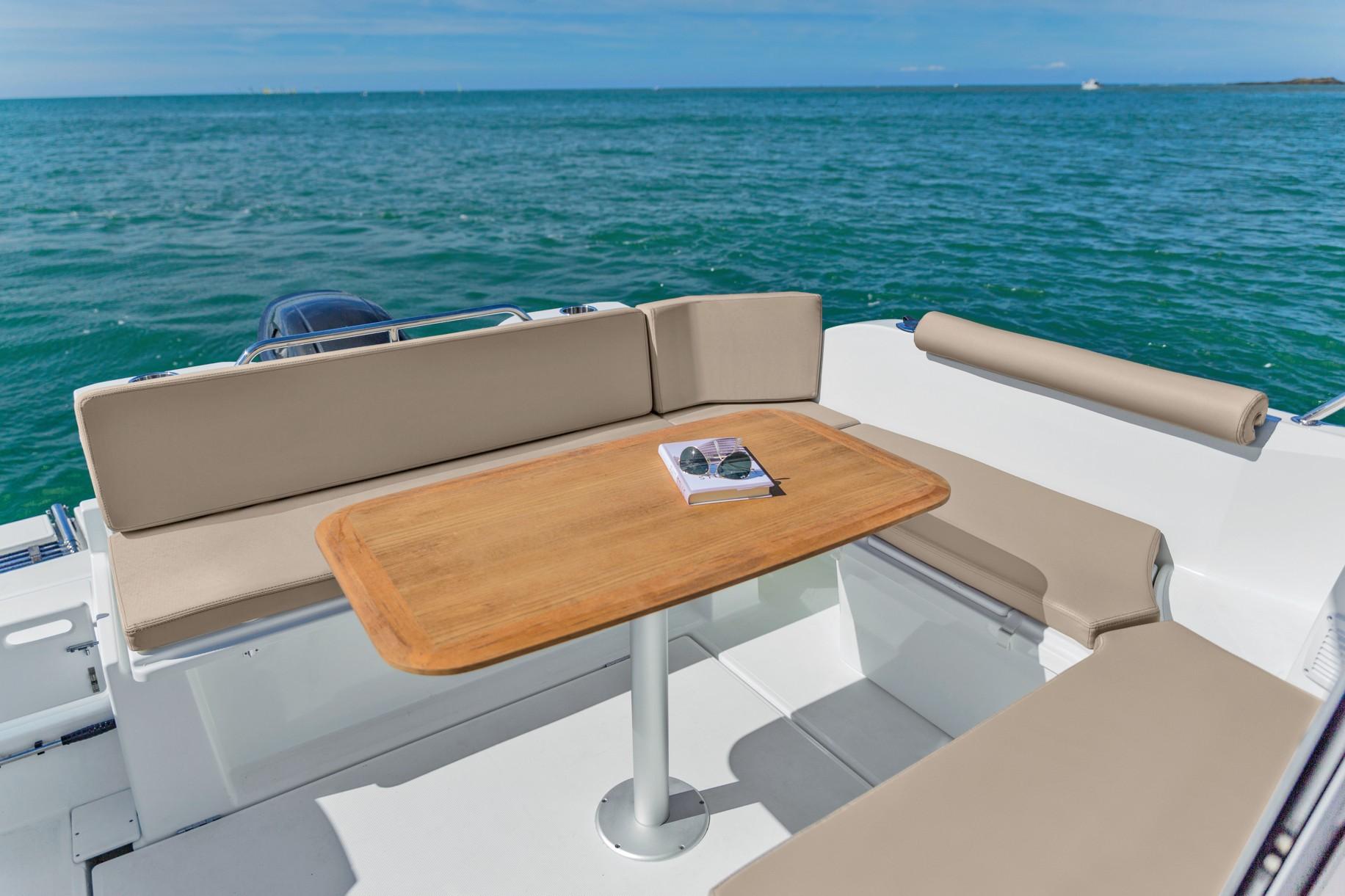 2023 Beneteau Antares 8 à vendre (photo 3)