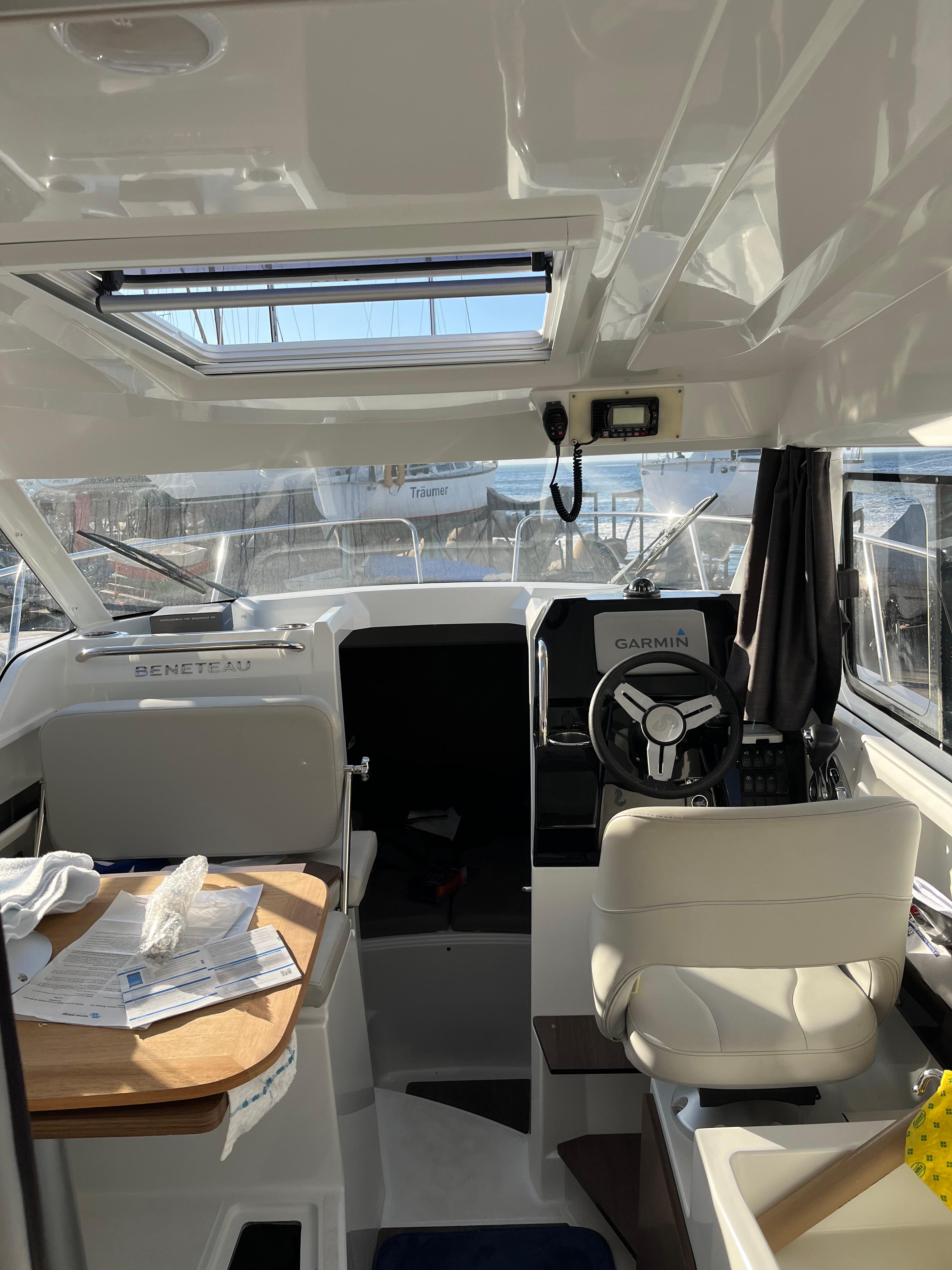 2023 Beneteau Antares 8 à vendre (photo 17)