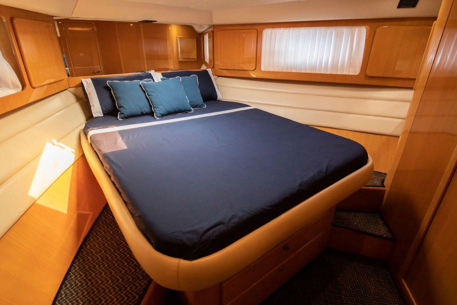 1996 Uniesse 48 Open à vendre (photo 12)