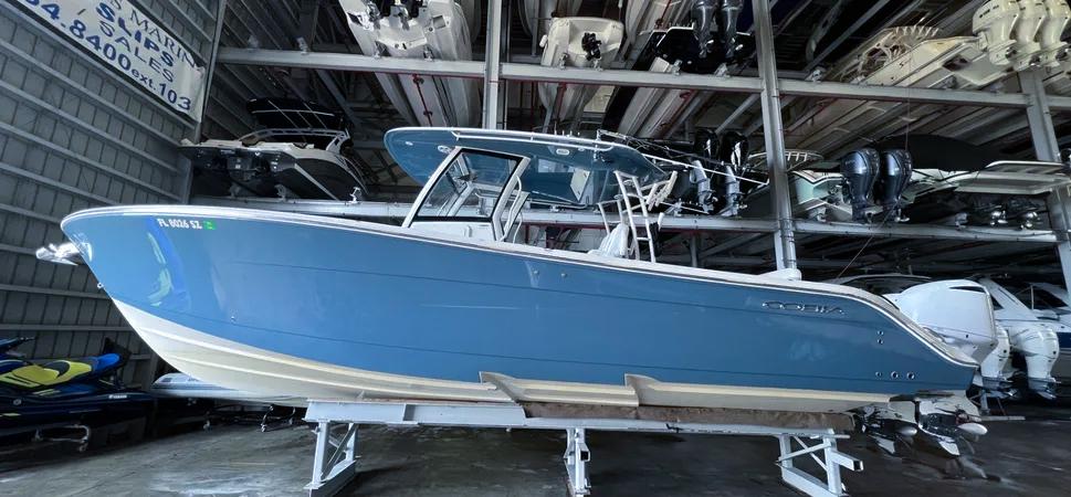 2018 Cobia 344 Center Console na sprzedaż (photo 2)