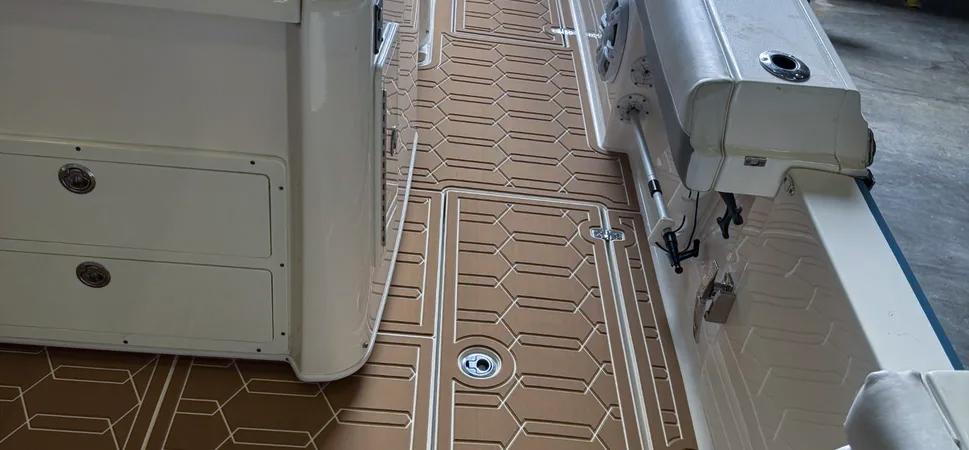 2018 Cobia 344 Center Console na sprzedaż (photo 6)