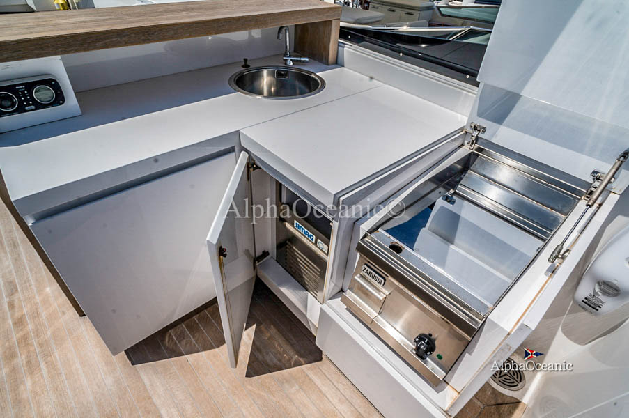2010 Admiral 33m te koop (photo 7)