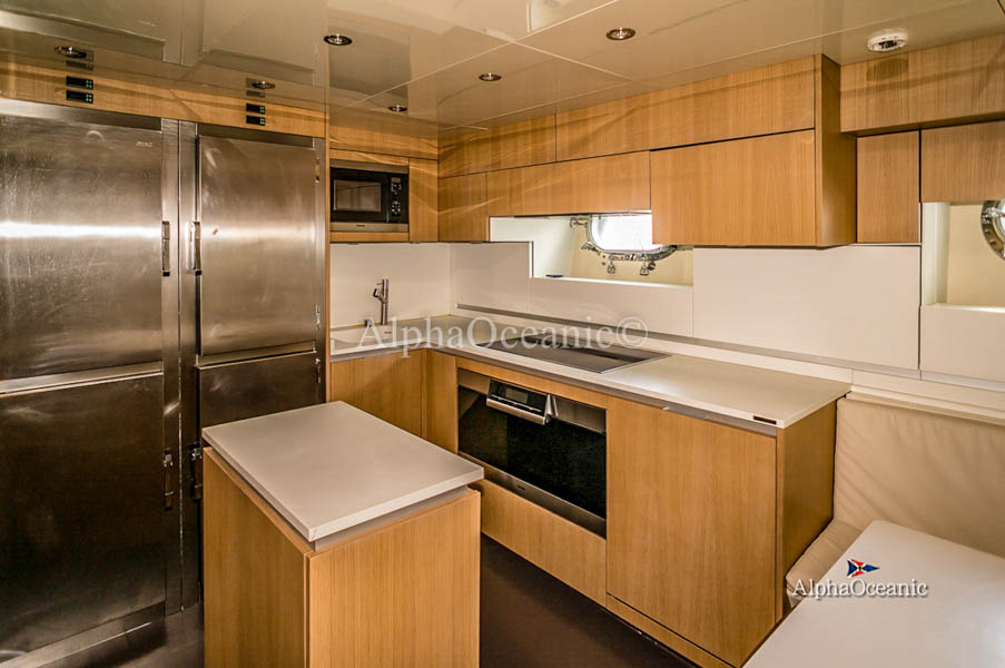 2010 Admiral 33m te koop (photo 13)