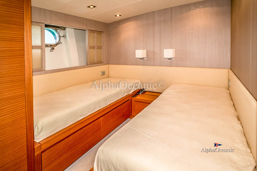 2010 Admiral 33m te koop (photo 24)
