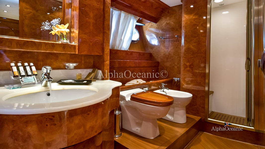 1999 Cantieri Navali Lavagna Admiral 25m à vendre (photo 31)