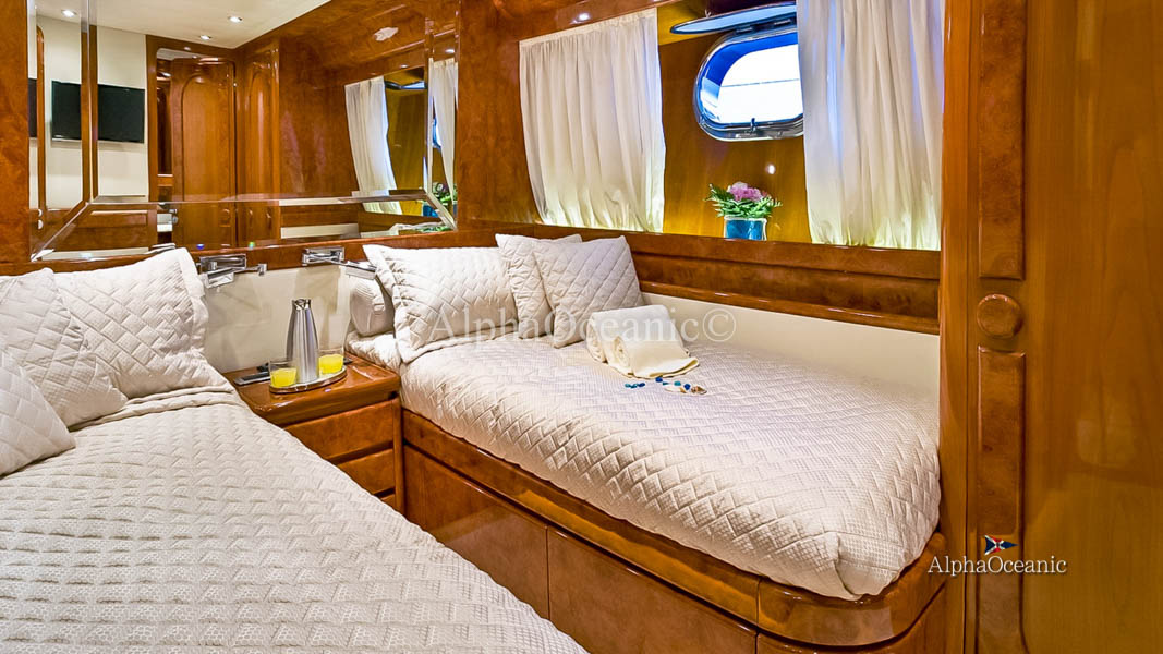 1999 Cantieri Navali Lavagna Admiral 25m à vendre (photo 32)