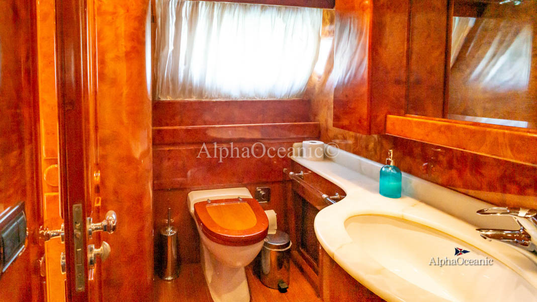 1999 Cantieri Navali Lavagna Admiral 25m à vendre (photo 33)