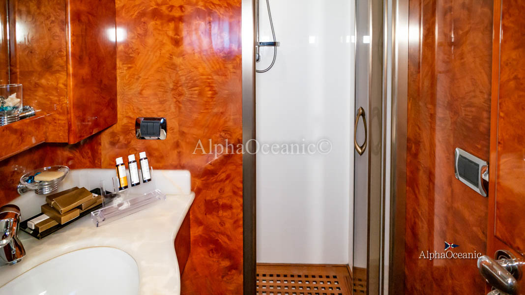 1999 Cantieri Navali Lavagna Admiral 25m à vendre (photo 34)