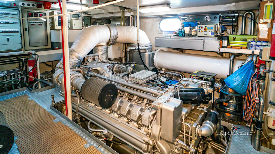 1999 Cantieri Navali Lavagna Admiral 25m à vendre (photo 40)