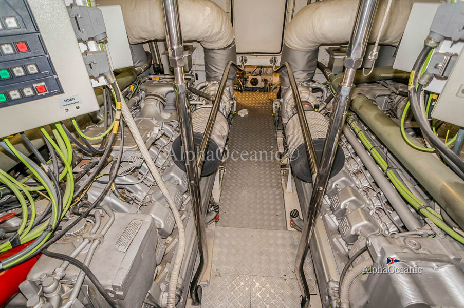 2000 Overmarine Mangusta 80 Open en venta (photo 29)