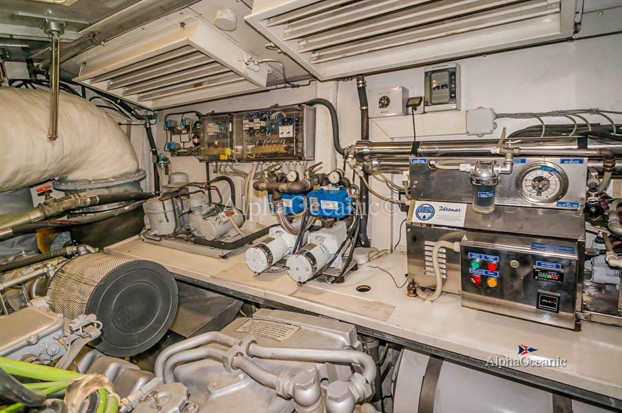 2000 Overmarine Mangusta 80 Open en venta (photo 34)