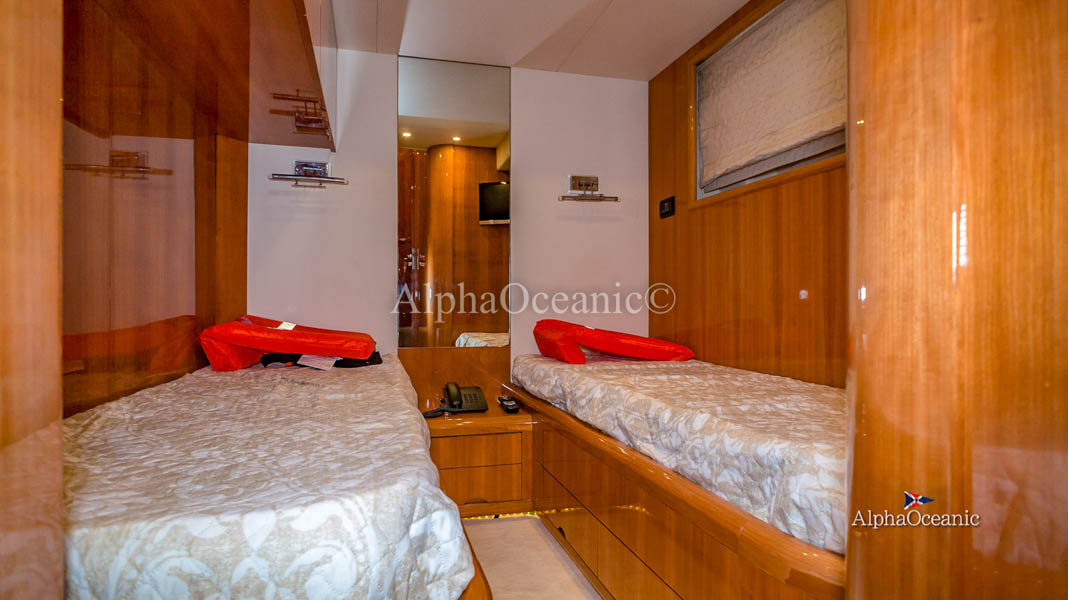 2004 Uniesse 72 en venta (photo 31)