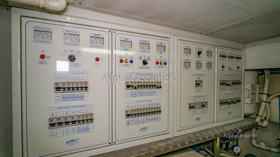 2004 Uniesse 72 en venta (photo 38)