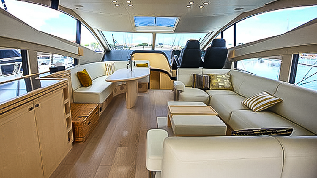 2015 Sunseeker 68 Sport Yacht for sale (photo 16)