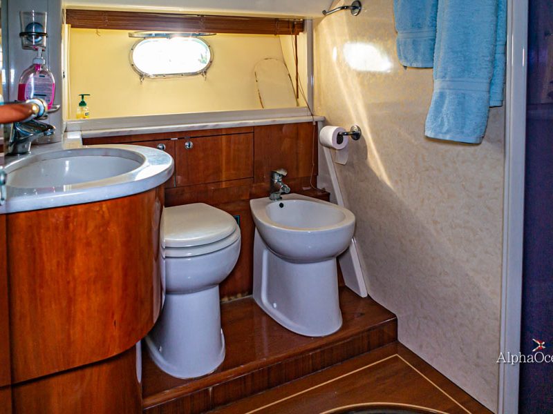 1999 Ferretti 68 en venta (photo 32)