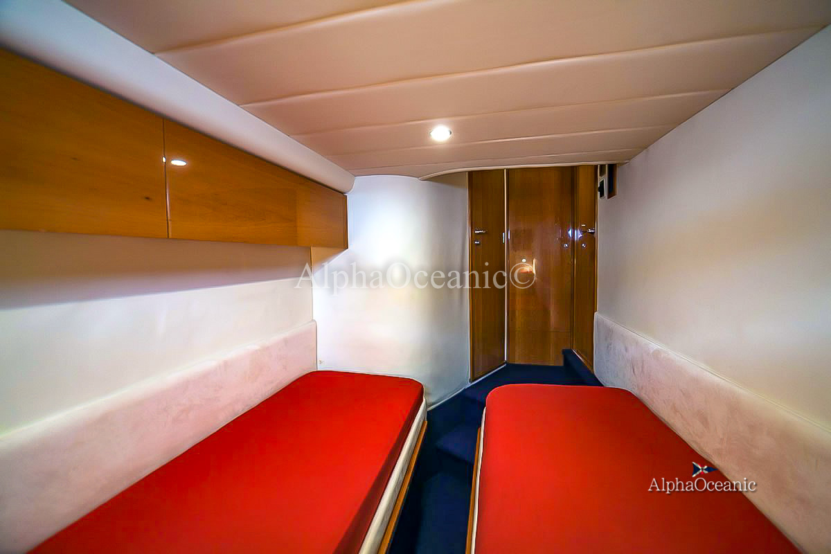 2002 Princess V50 à vendre (photo 36)