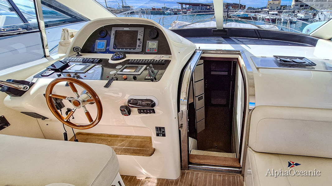 2009 Uniesse 48HT for sale (photo 22)