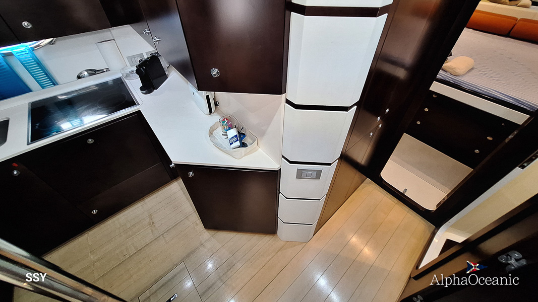 2009 Uniesse 48HT for sale (photo 26)