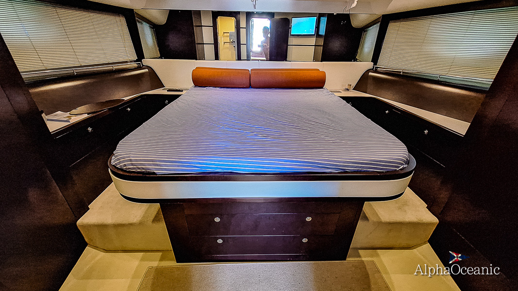 2009 Uniesse 48HT for sale (photo 27)