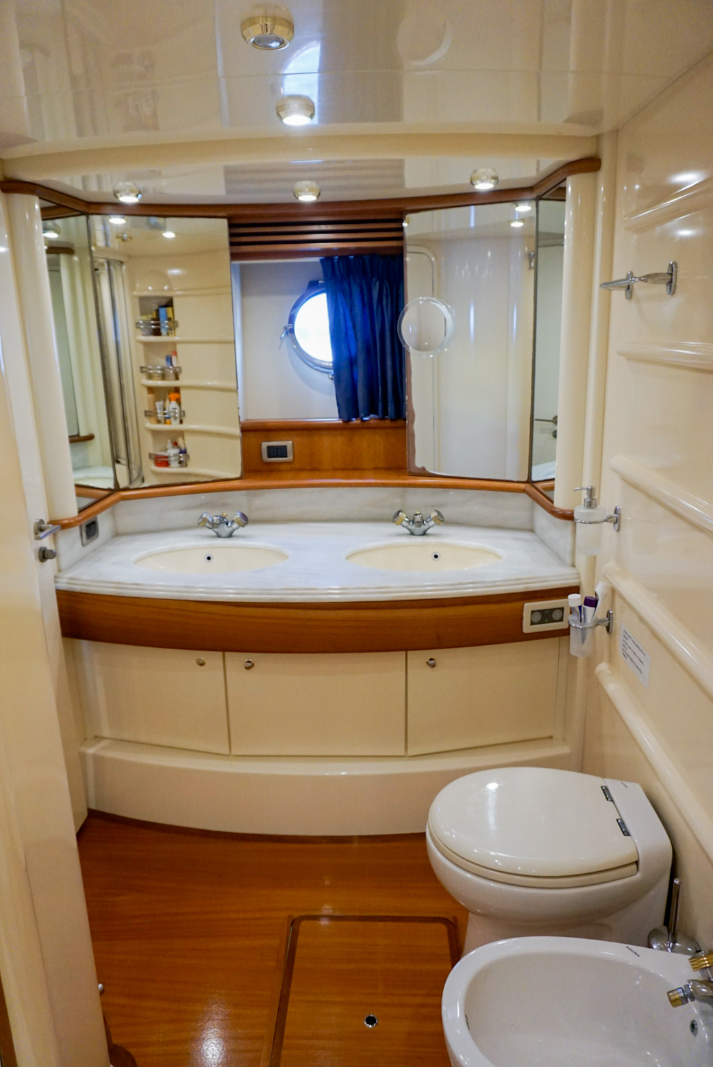 2007 Azimut Azimut 68 en venta (photo 27)