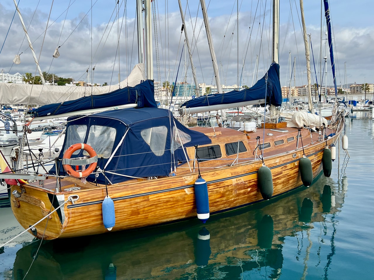 1981 E.G. VAN DE STADT STORMY 55 for sale and charter
