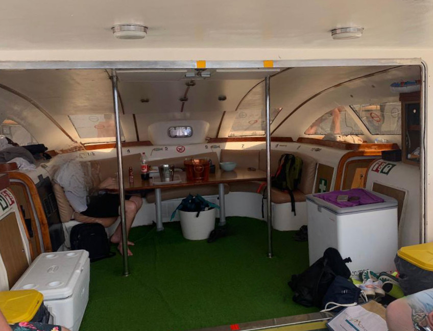 1999 Dufour Yachts NAUTITECH 475 for sale (photo 3)