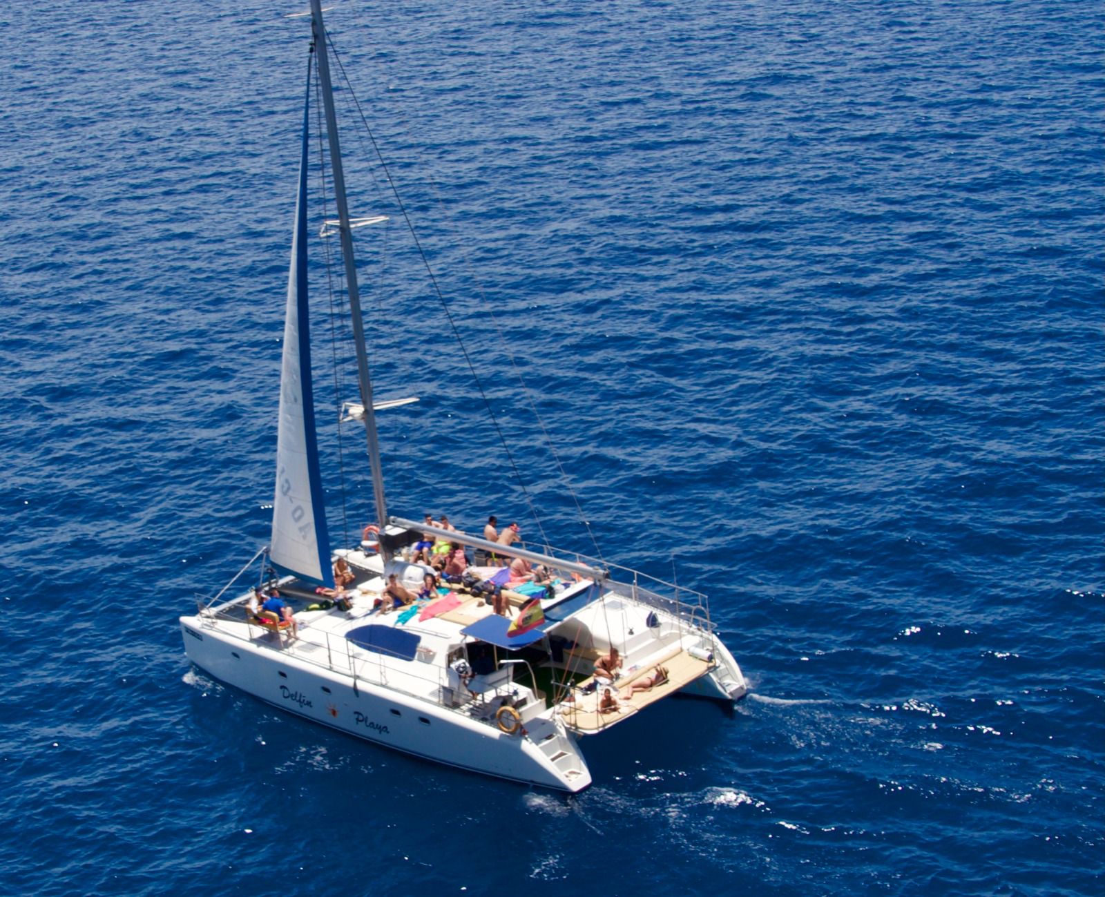 1999 Dufour Yachts NAUTITECH 475 for sale (photo 5)