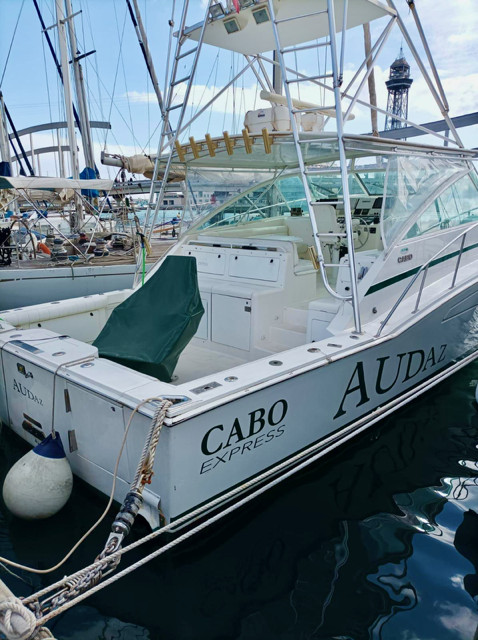1998 Cabo yatchs 45 EXPRESS à vendre (photo 4)