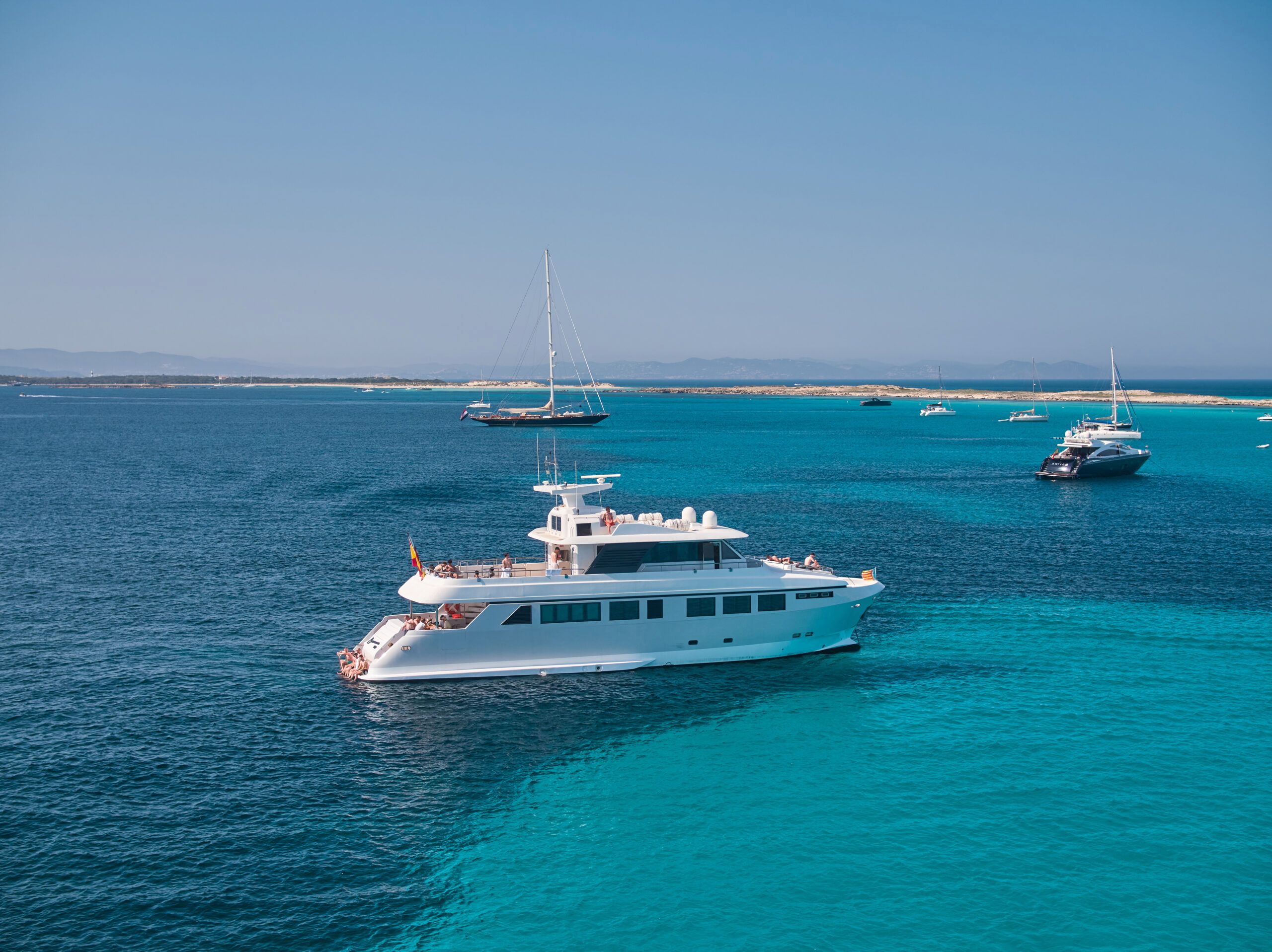 2005 EXPLORER YACHT 92 Pro 50 PAX in vendita (photo 3)