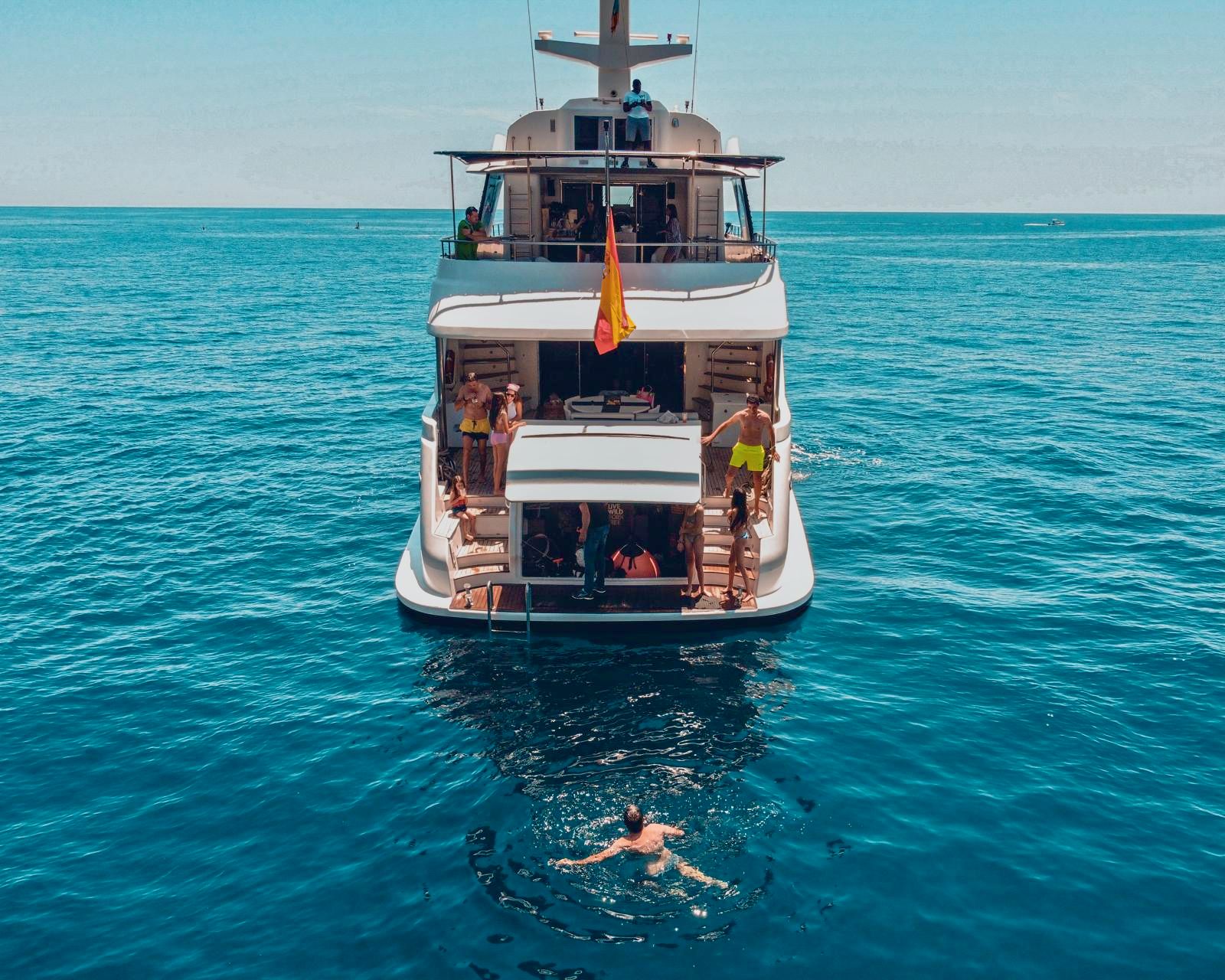 2005 EXPLORER YACHT 92 Pro 50 PAX in vendita (photo 6)