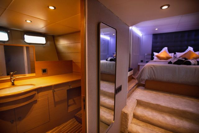2005 EXPLORER YACHT 92 Pro 50 PAX in vendita (photo 18)