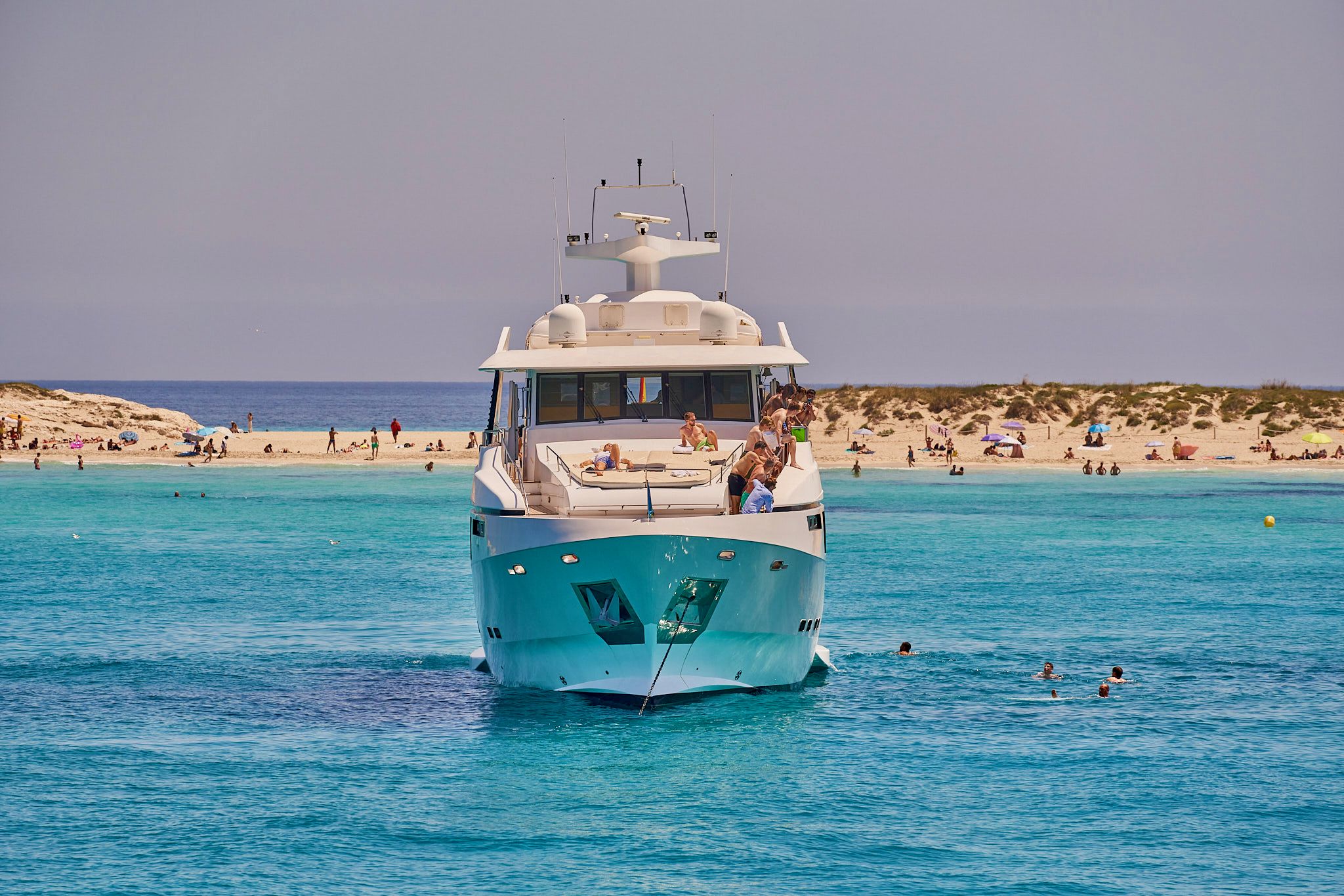 2005 EXPLORER YACHT 92 Pro 50 PAX in vendita (photo 23)