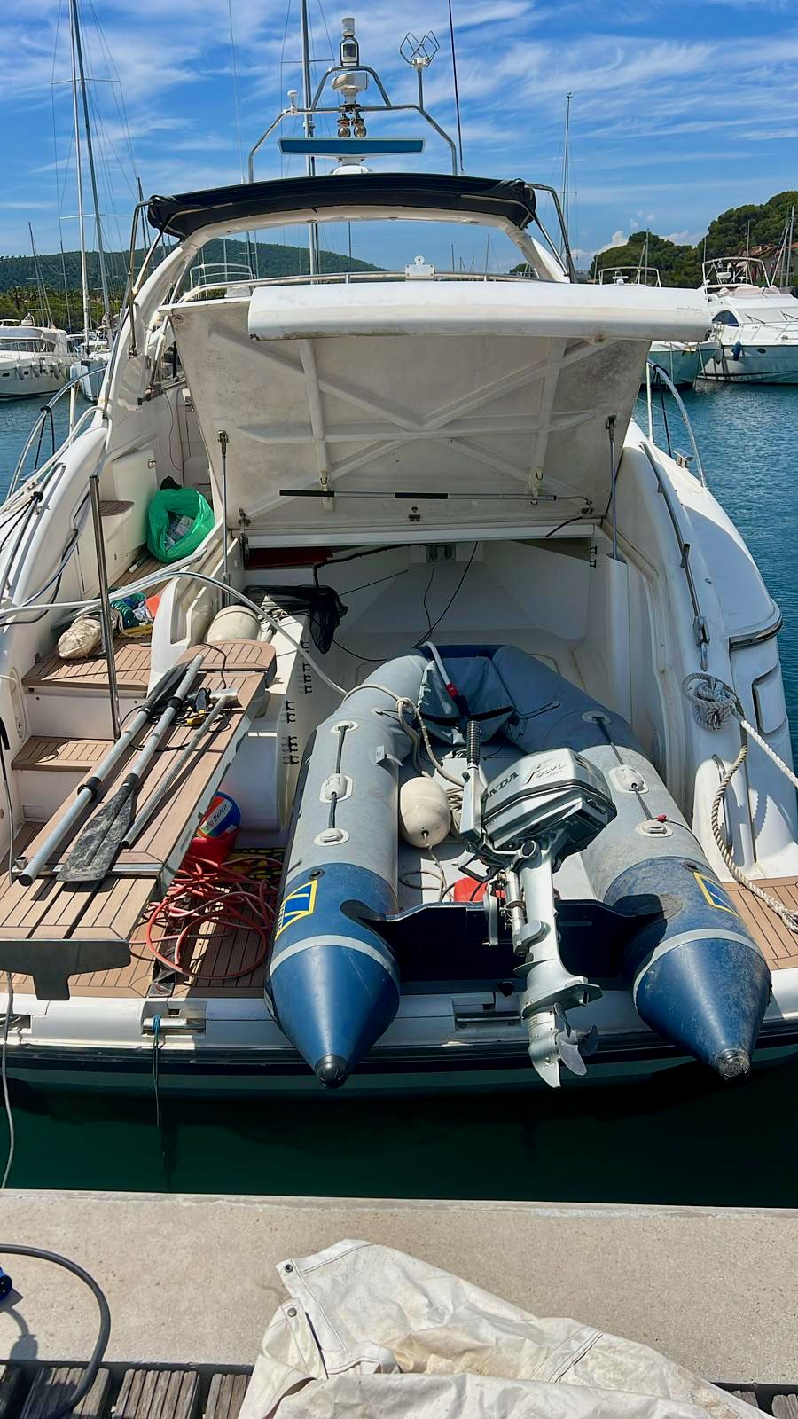 1997 Princess Yachts V55 for sale (photo 6)
