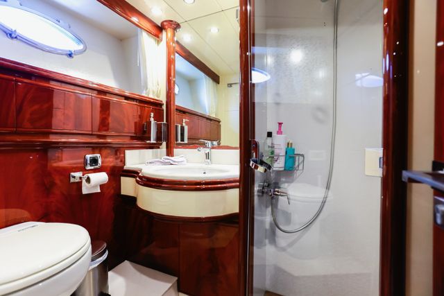 2002 ASTONDOA 72 GLX en venta (photo 35)