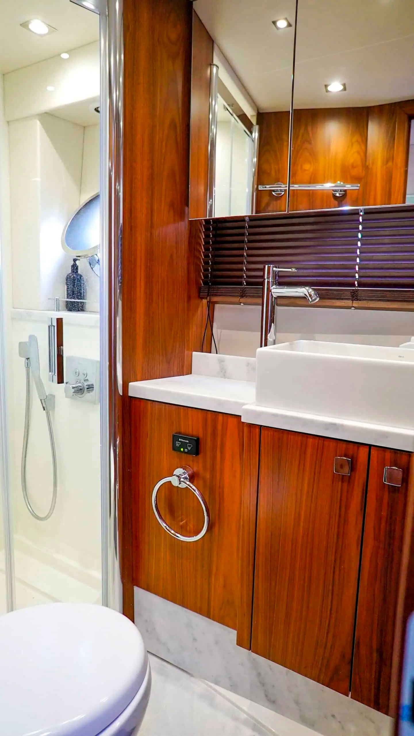 2016 Sunseeker Predator 57 for sale (photo 32)