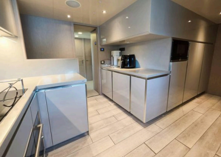 2018 Custom Line 108 zu verkaufen (photo 8)