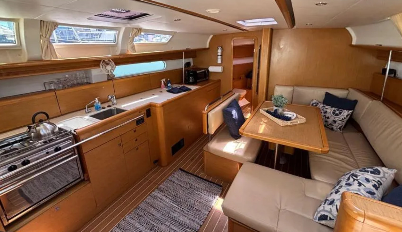2011 Jeanneau Sun Odyssey 44i in vendita (photo 5)