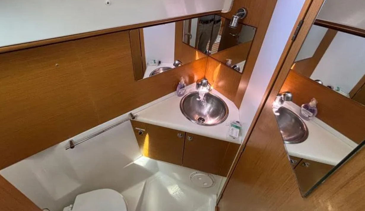 2011 Jeanneau Sun Odyssey 44i in vendita (photo 7)
