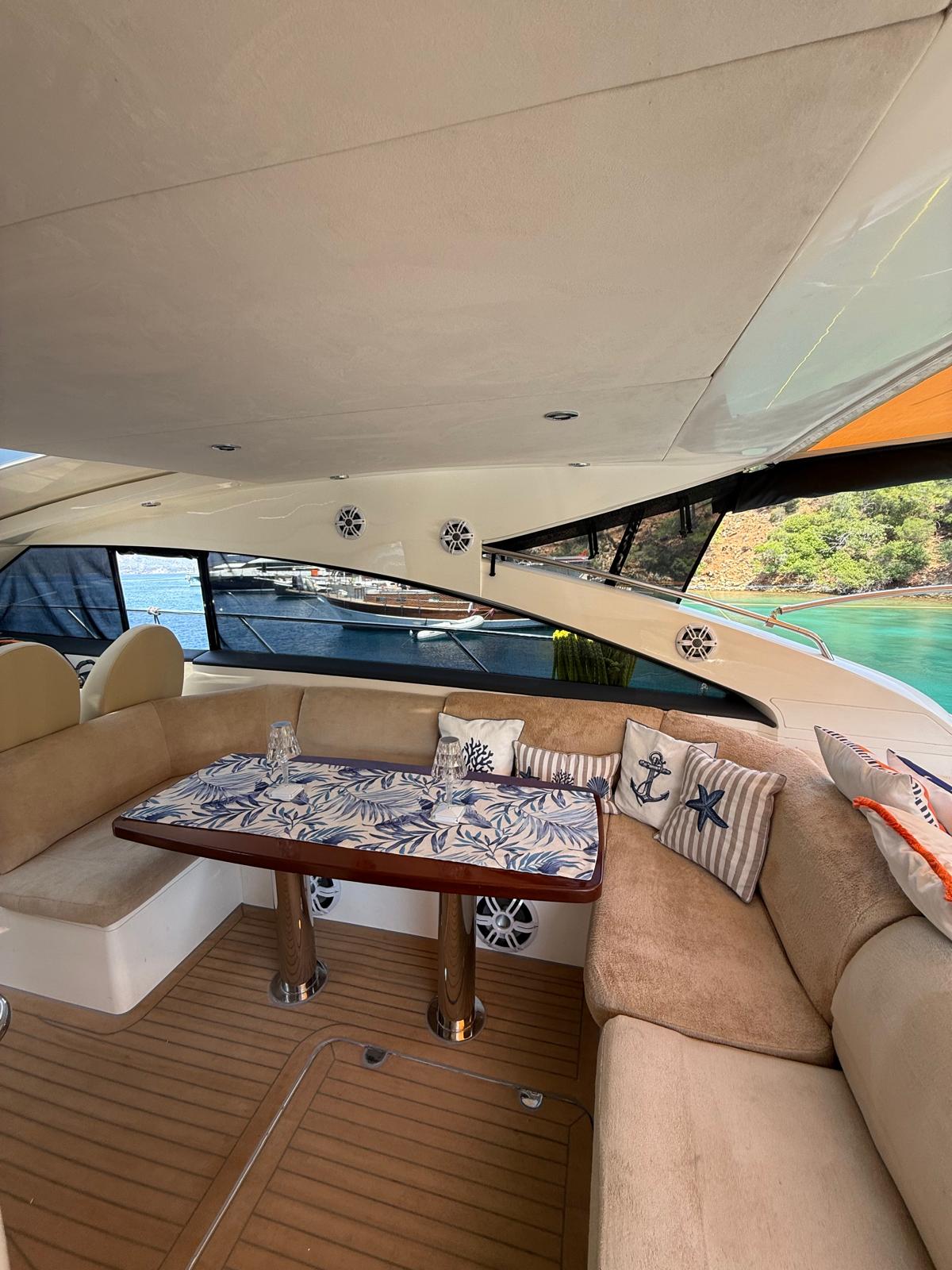 2011 Princess V56 for sale (photo 3)