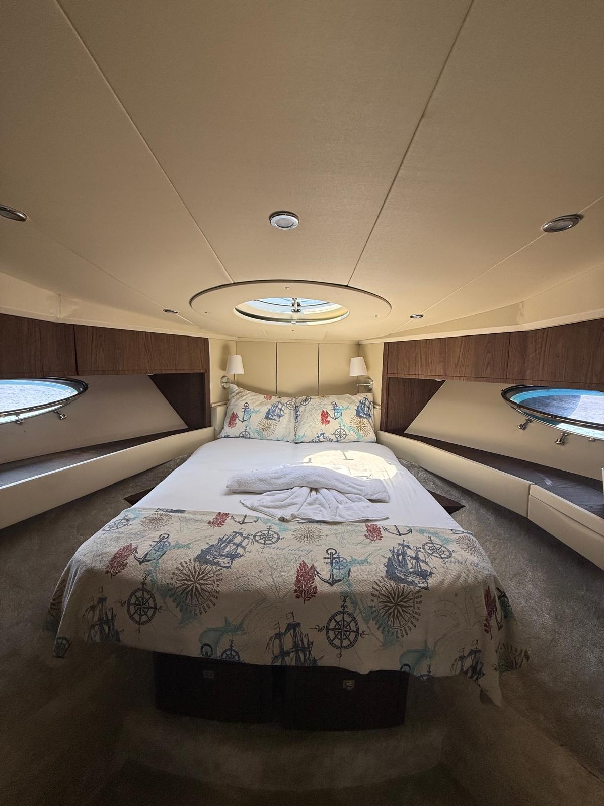 2011 Princess V56 for sale (photo 5)