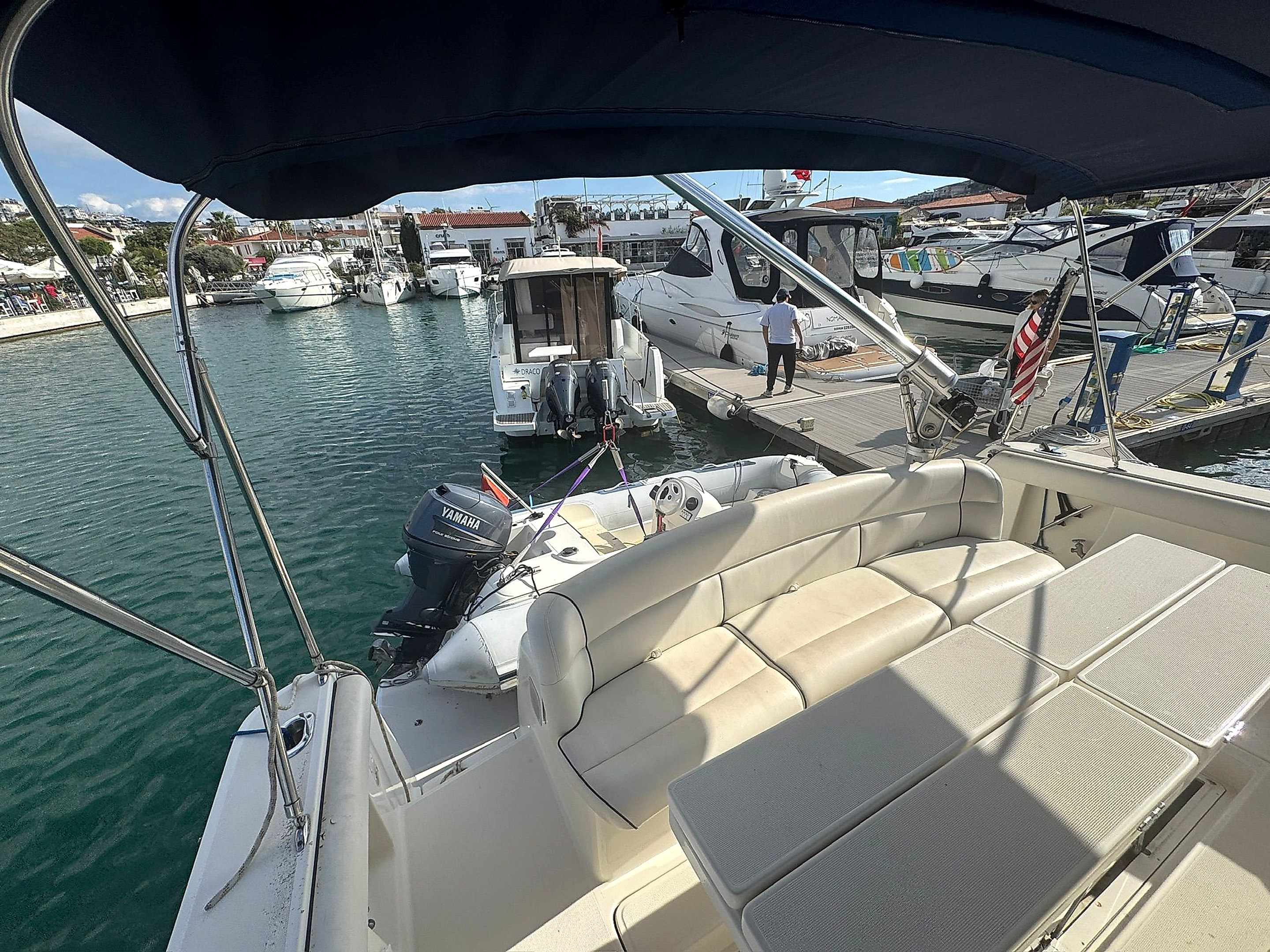 1992 Tiara 4000 Express for sale (photo 2)