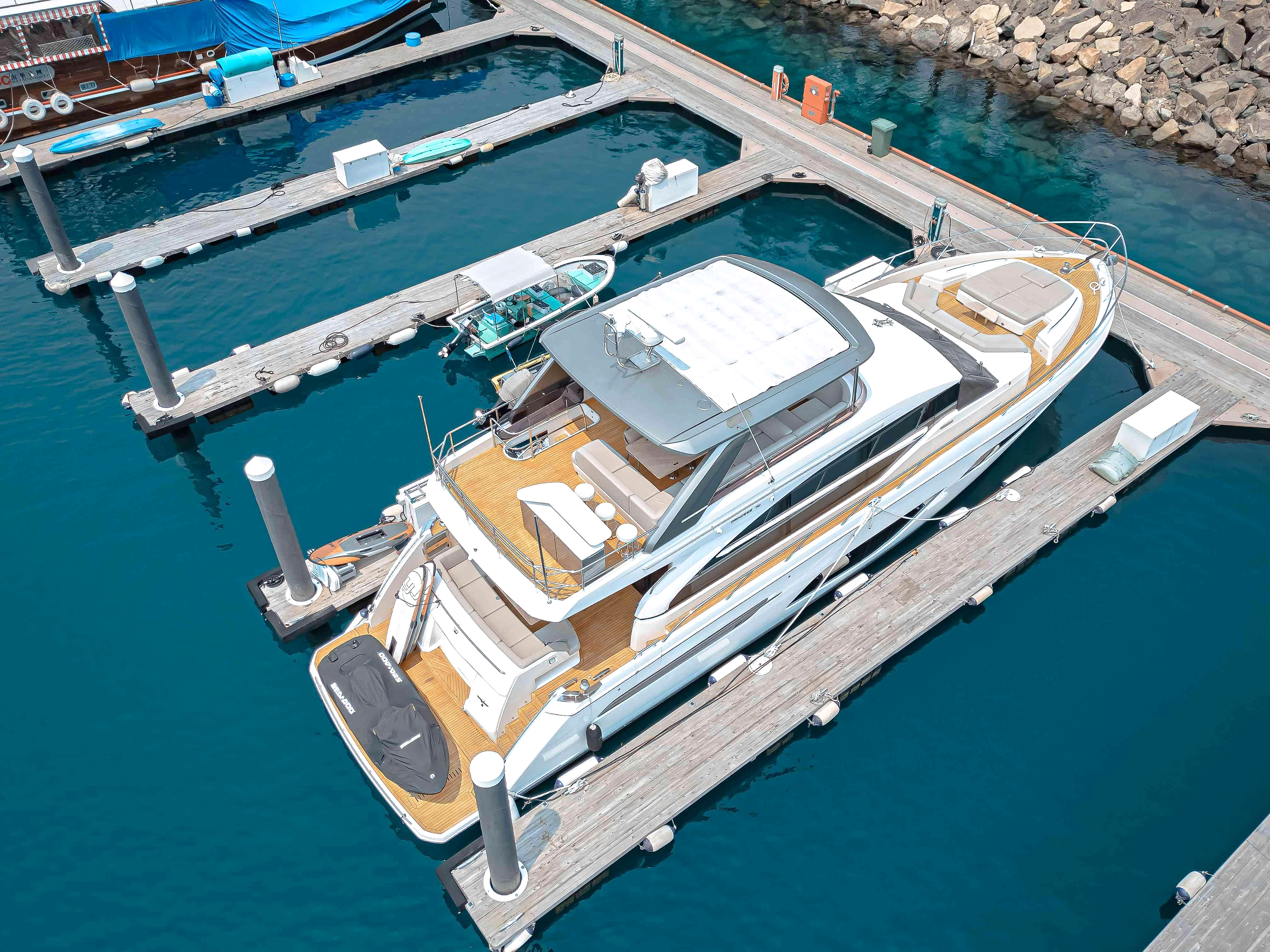 2021 Princess F70 à vendre (photo 3)