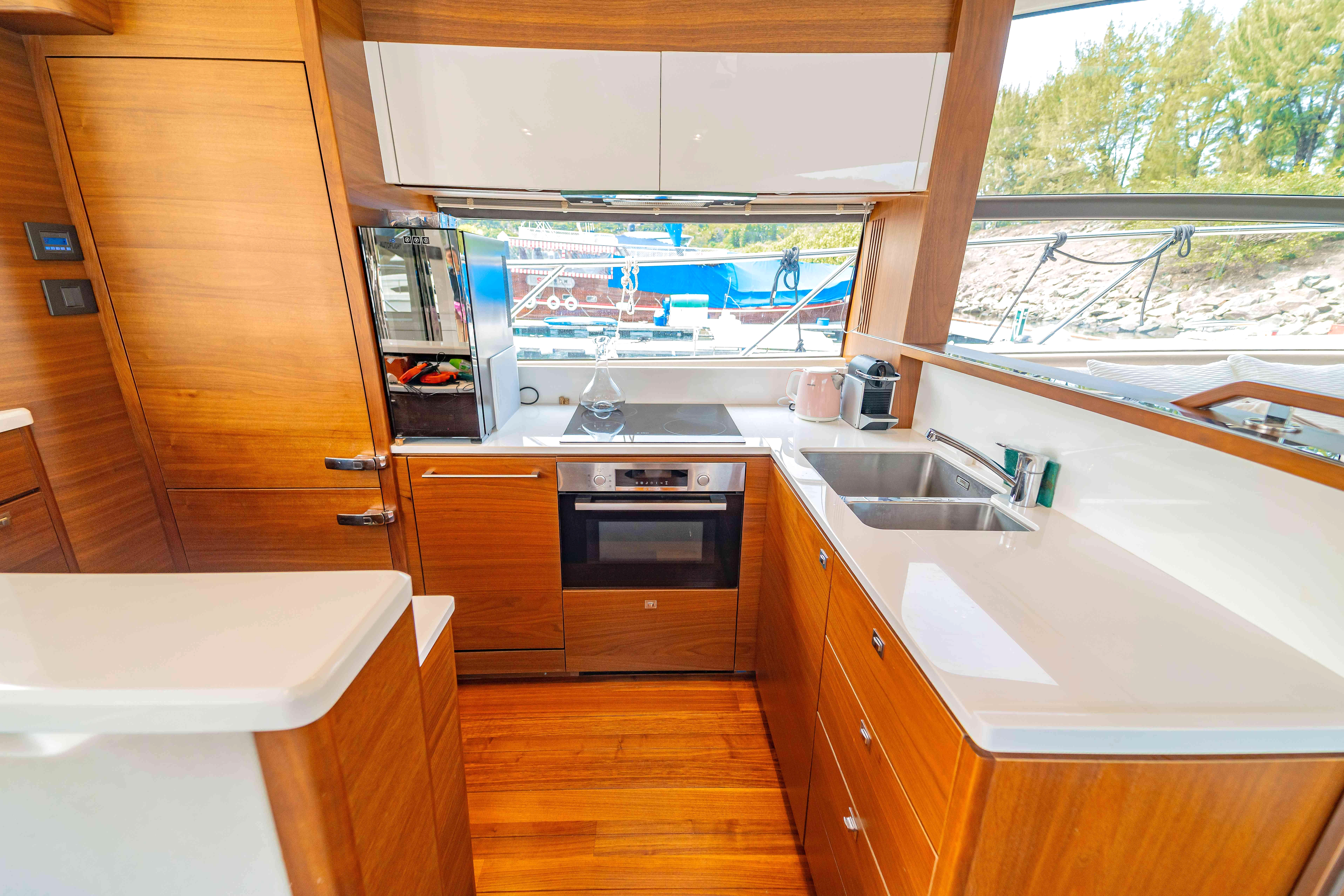 2021 Princess F70 à vendre (photo 9)