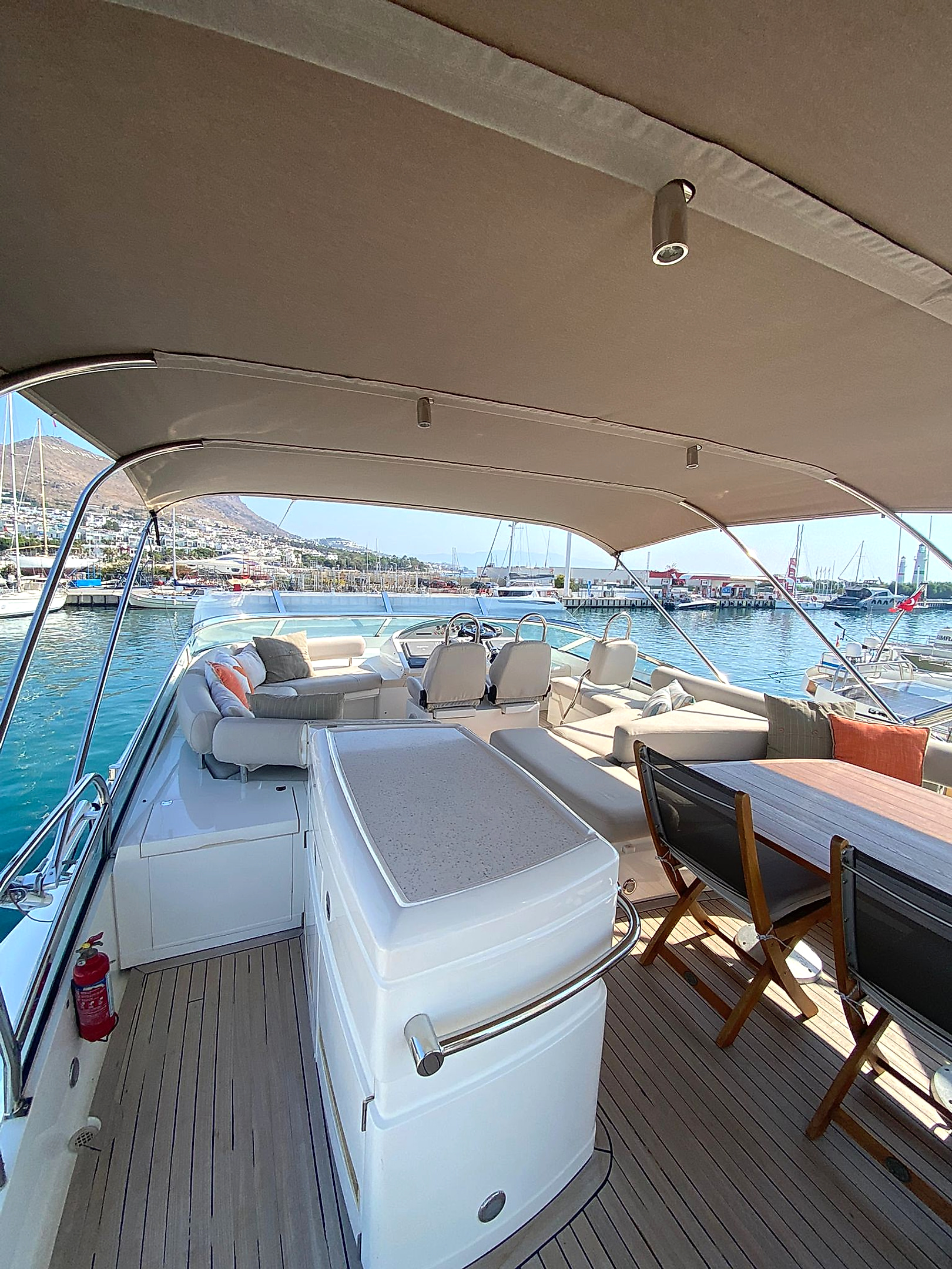 2009 Fairline Squadron 78 for sale (photo 10)