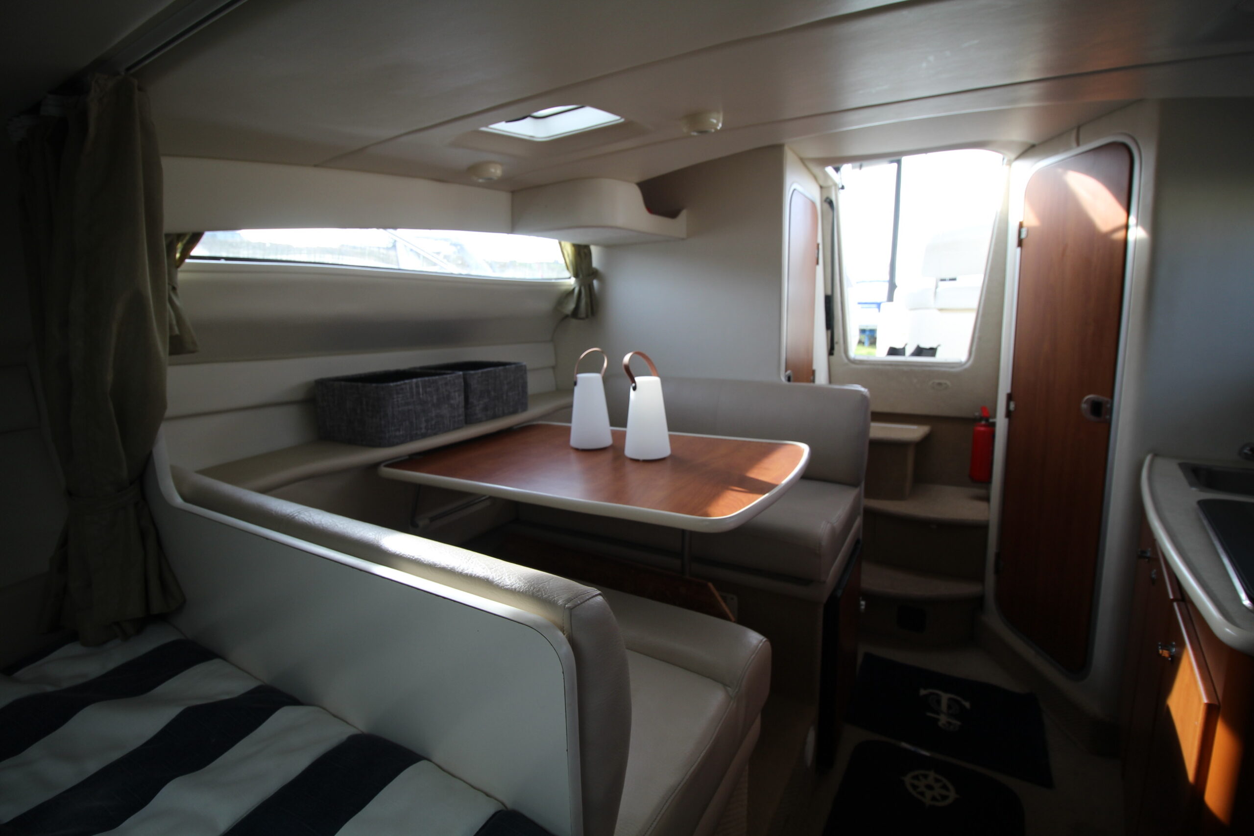 2003 Bayliner 285 for sale (photo 16)