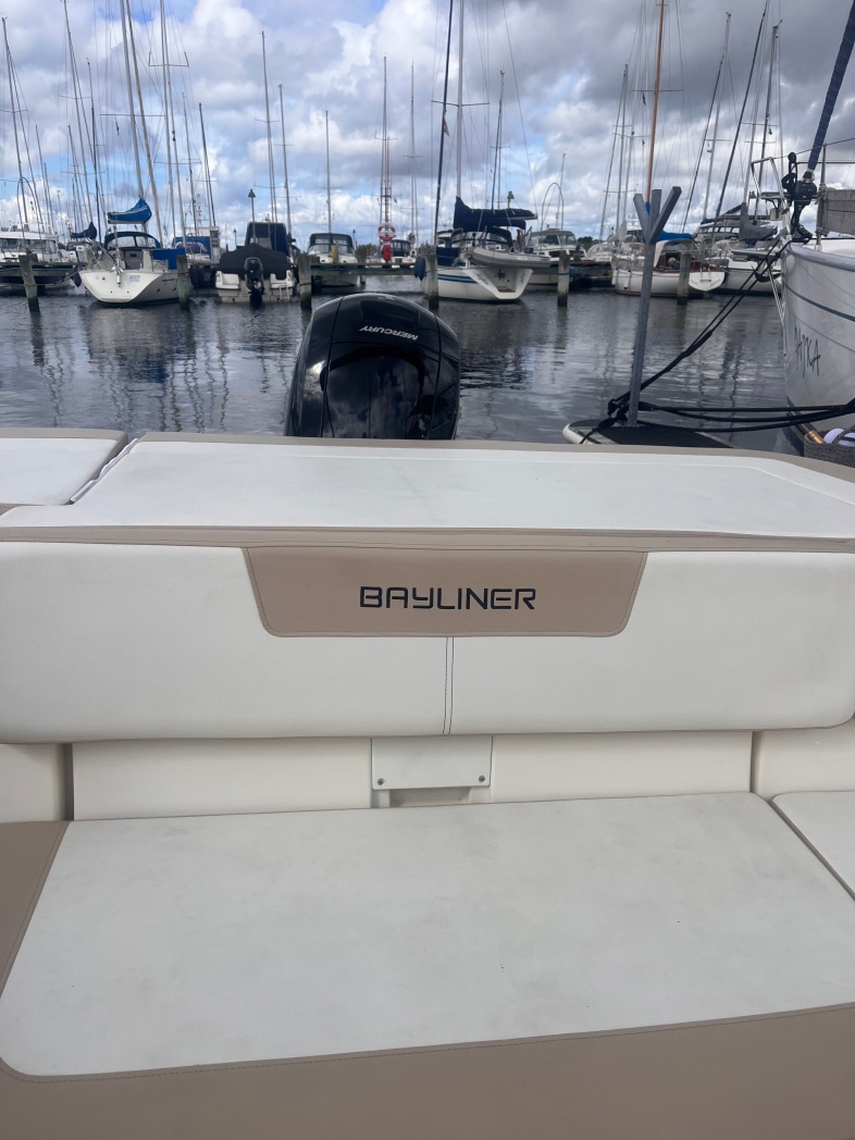 2021 Bayliner VR5 Cuddy zu verkaufen (photo 11)