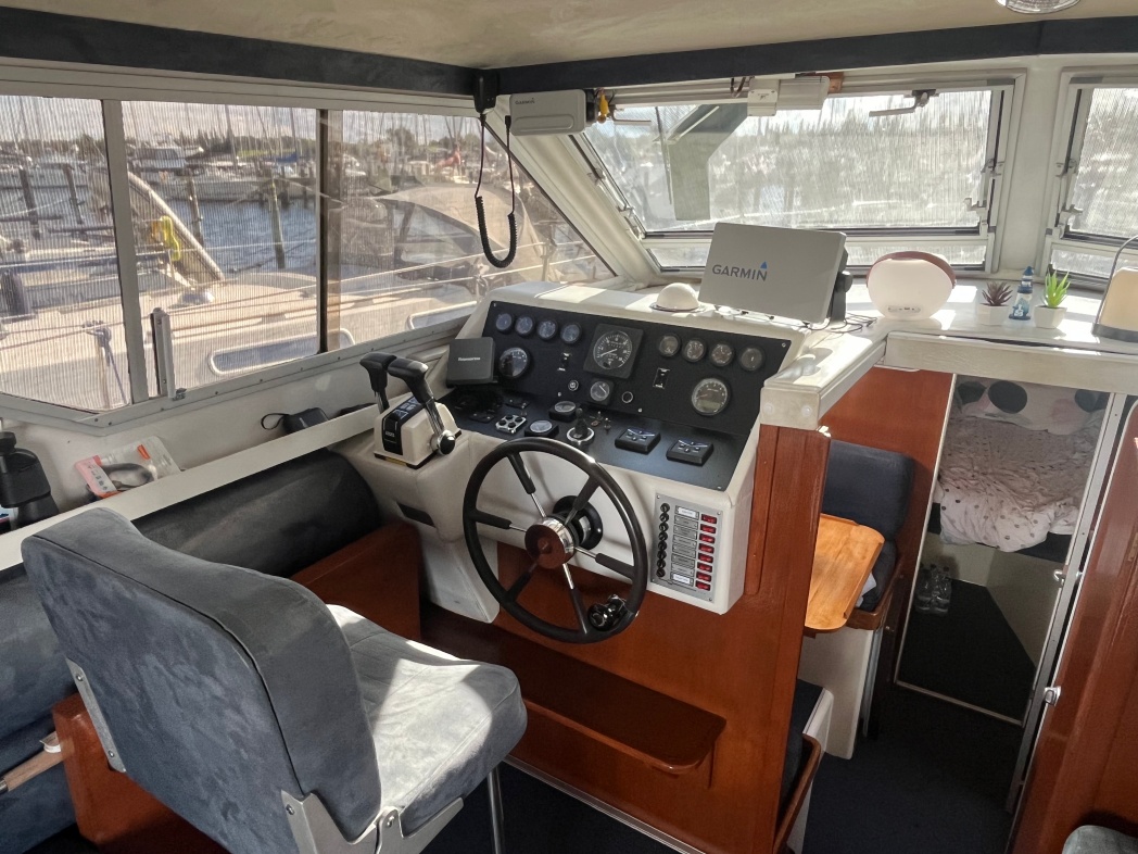 1986 Princess 30DS for sale (photo 3)