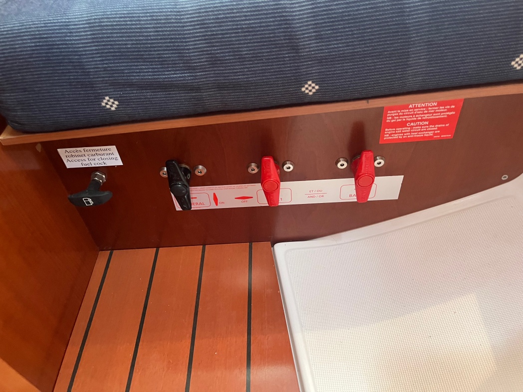 2006 Beneteau Oceanis 323 Clipper en venta (photo 21)