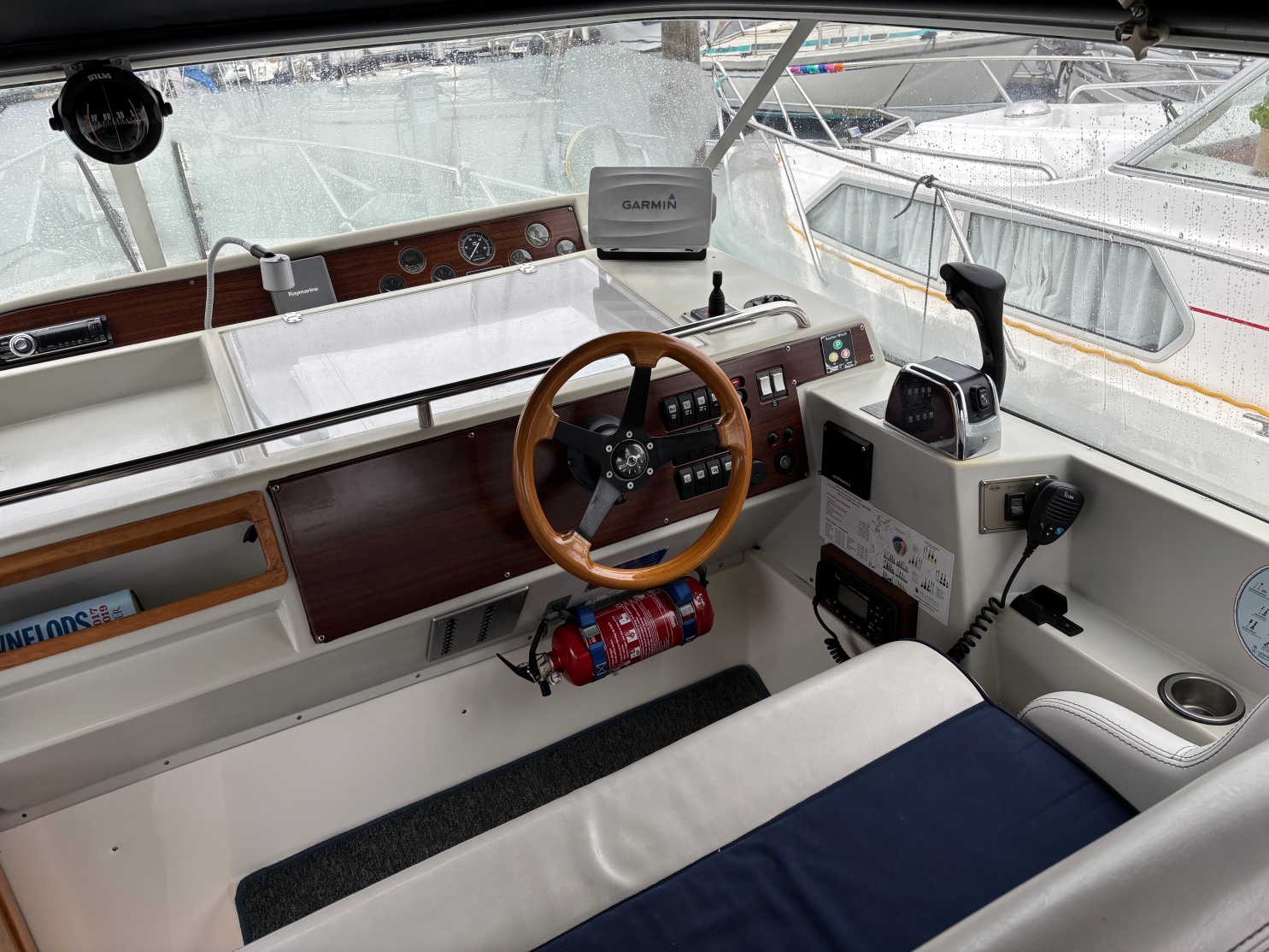 1992 Nimbus 29 DC à vendre (photo 3)